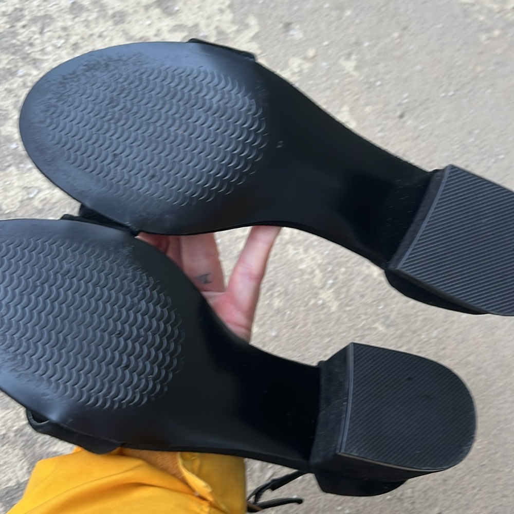 New Steve Madden black leather ankle strap sandal - Picture 9 of 12